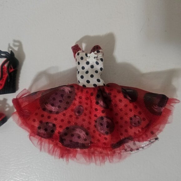 Monster High Doll - Operetta Dot Dead Dress and shoes - Picture 2 of 6